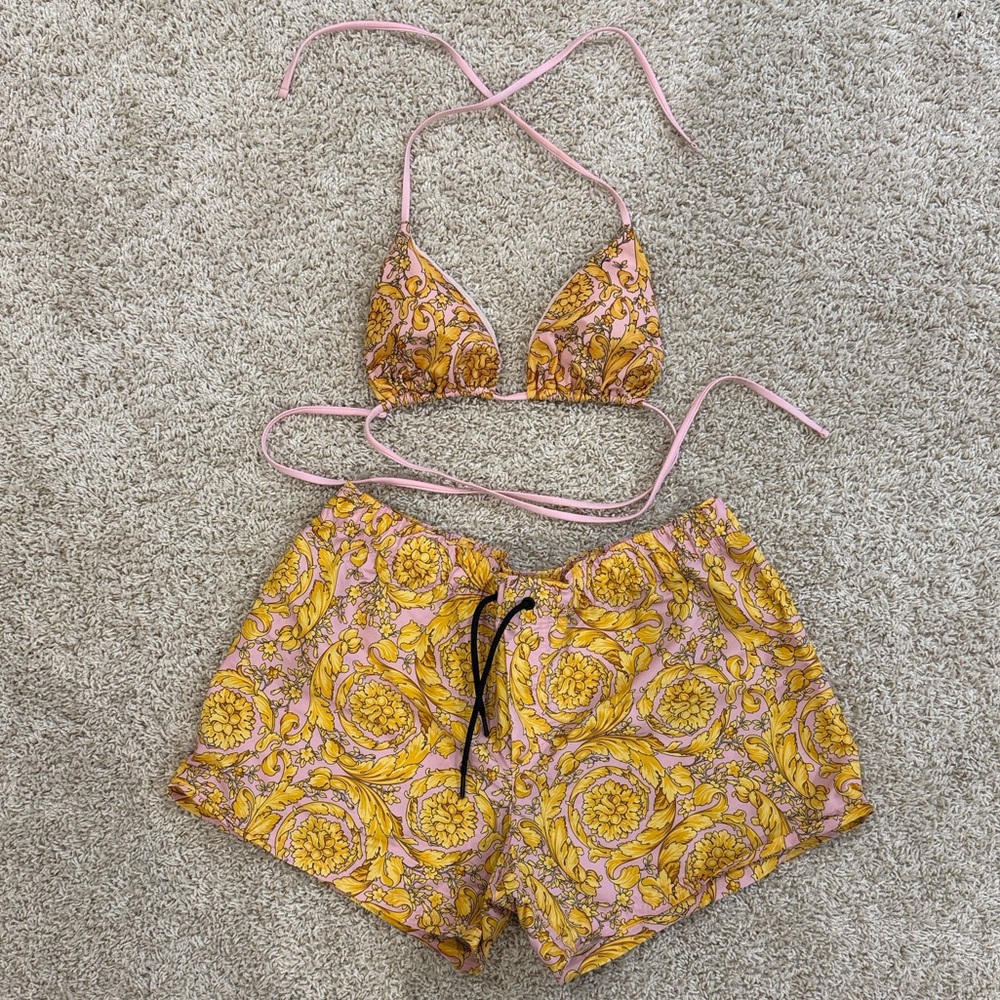Versace Barocco Print Beach Set